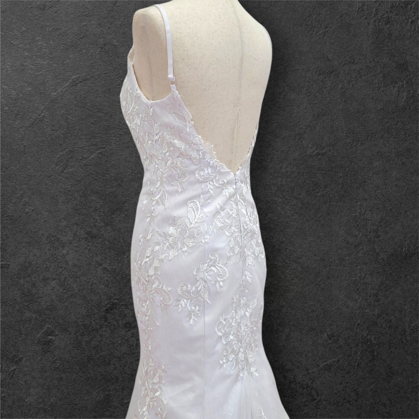 Low Back Mermaid Wedding Dress with Train