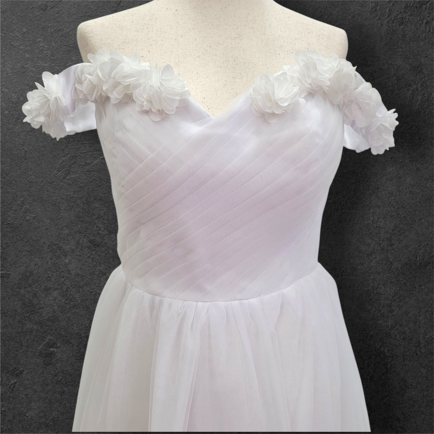 Tulle Wedding Dress with Floral Neckline and Sleeves with Corset back