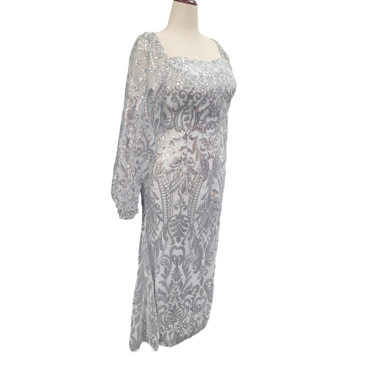 Long Sleeved Patterned Sequin Gown Size 16 XL