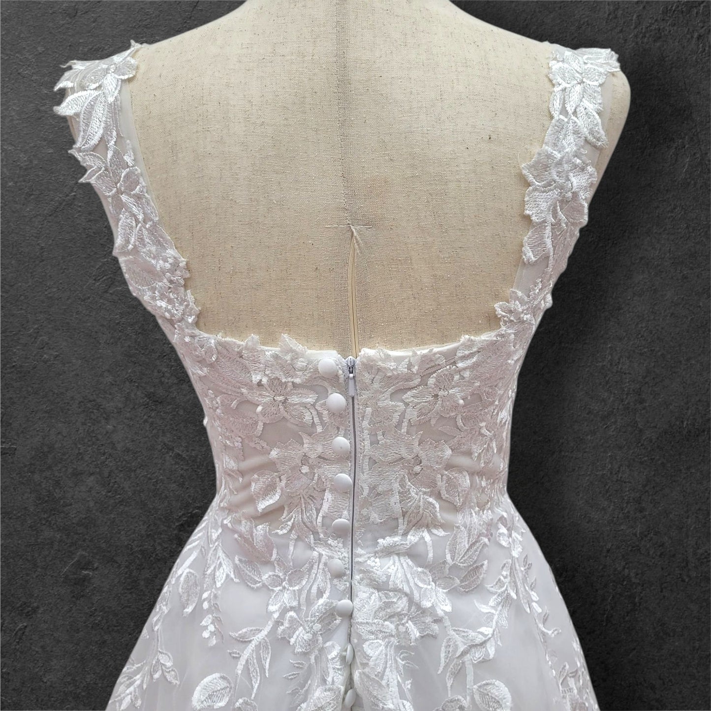 A Line Tulle Wedding Dress with Wide Sweetheart Neckline