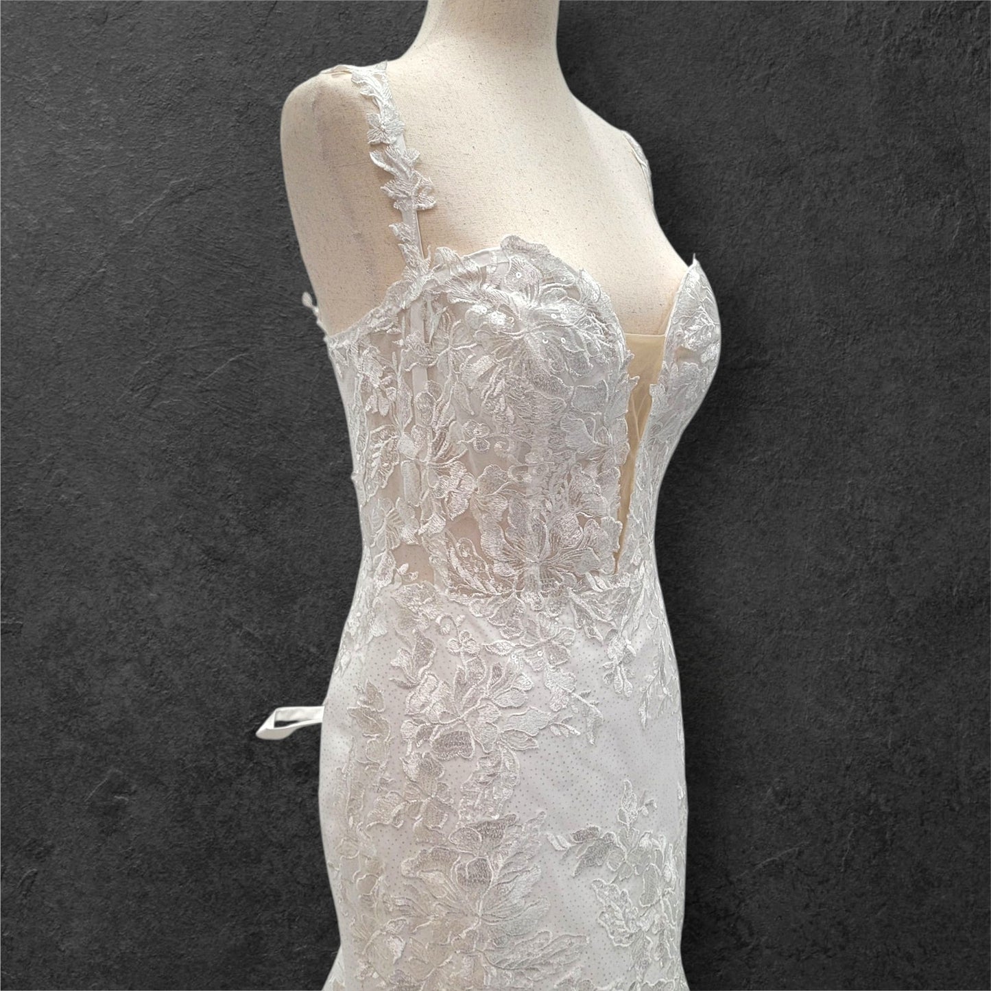 Trumpet Style Wedding Dress with Floral Appliques and Corset Back