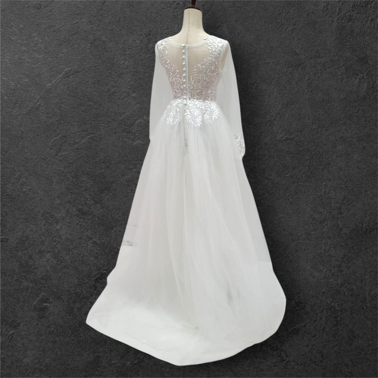 Long Sleeve A-Line Tulle Wedding Dress