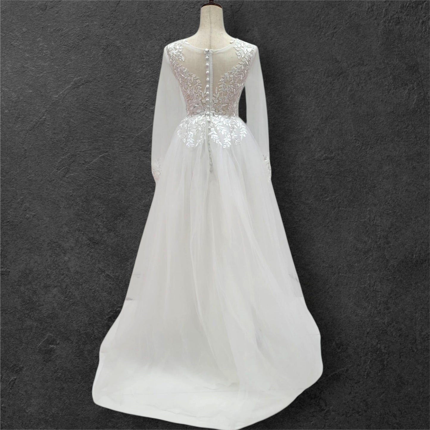Long Sleeve A-Line Tulle Wedding Dress