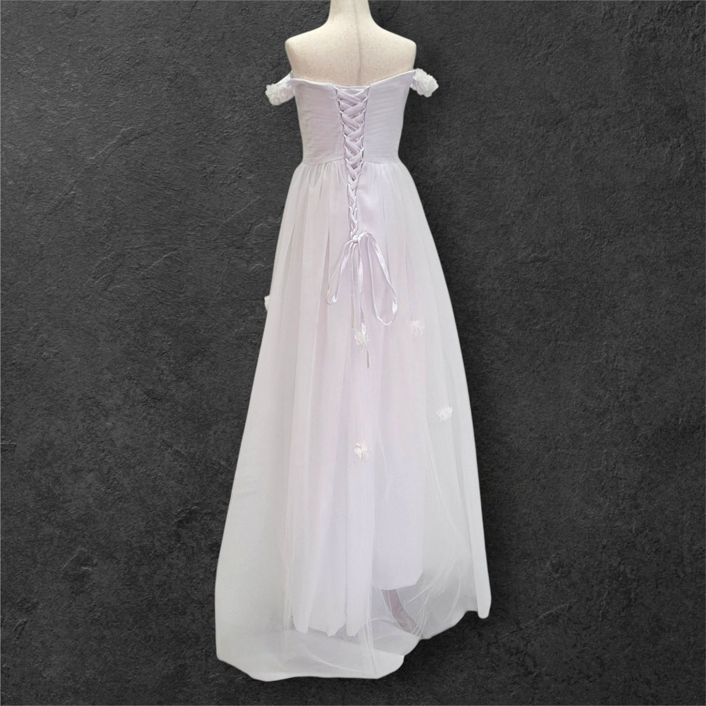 Tulle Wedding Dress with Floral Neckline and Sleeves with Corset back