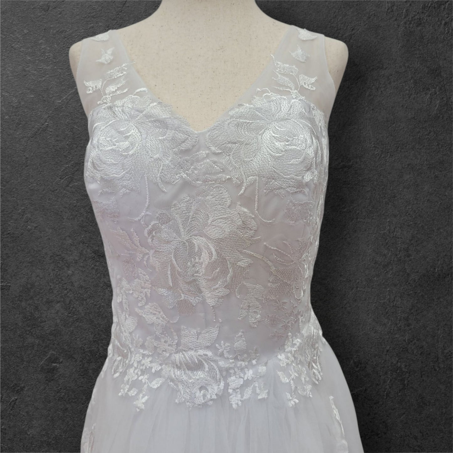 Classic A-Line Wedding Dress with Embroidered Appliques on Tulle