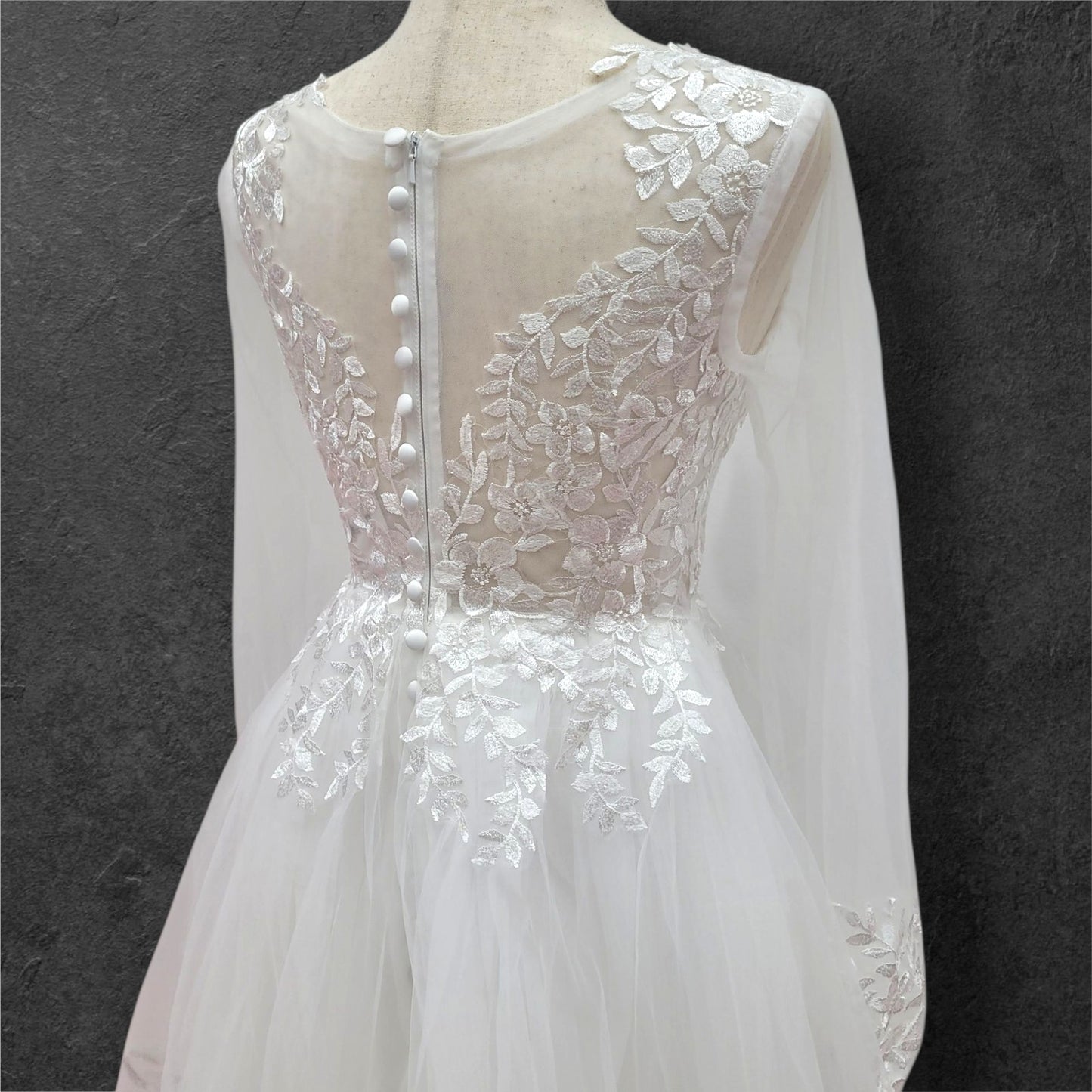 Long Sleeve A-Line Tulle Wedding Dress