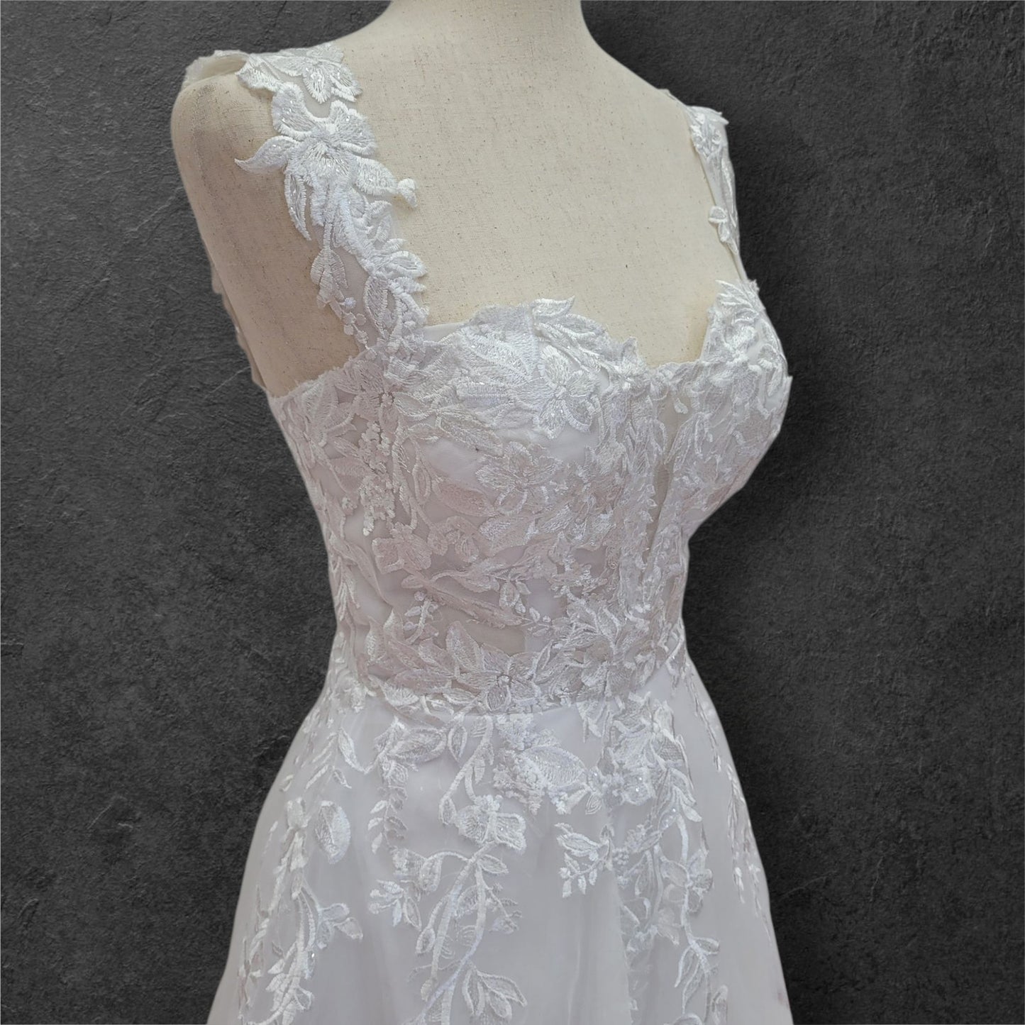 A Line Tulle Wedding Dress with Wide Sweetheart Neckline