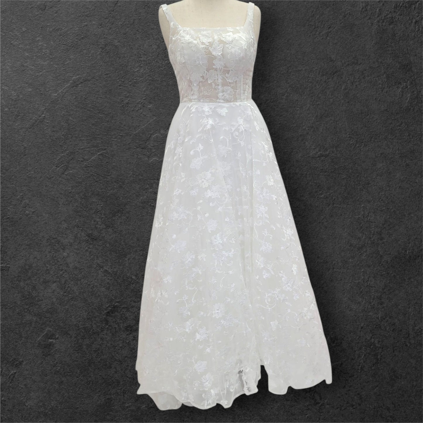 Ballgown Scoop Neck Wedding Dress with Floral Embroidery