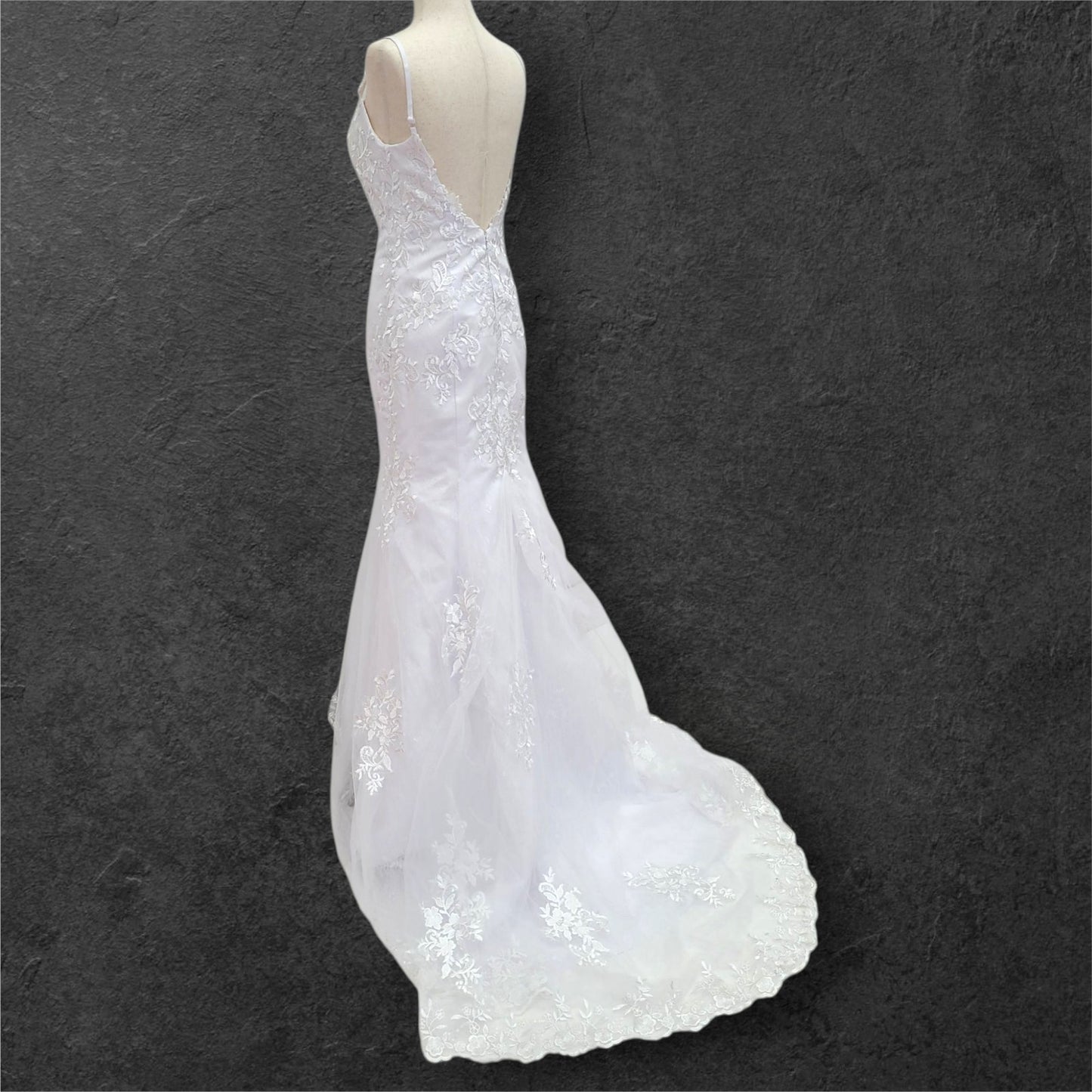 Low Back Mermaid Wedding Dress with Train