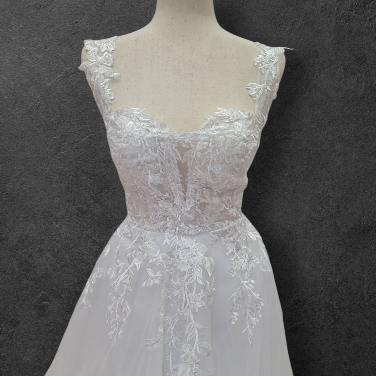 A Line Tulle Wedding Dress with Wide Sweetheart Neckline