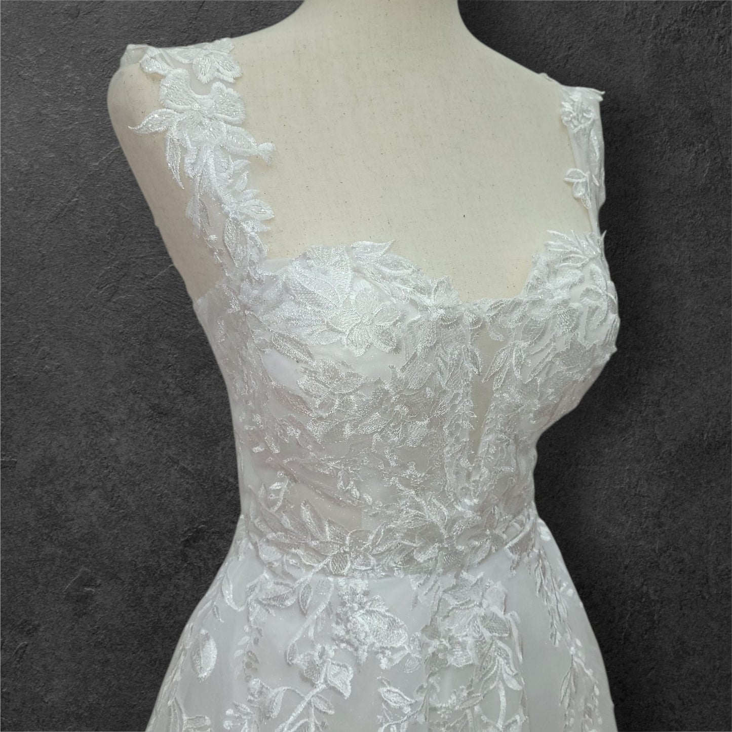 A Line Tulle Wedding Dress with Wide Sweetheart Neckline