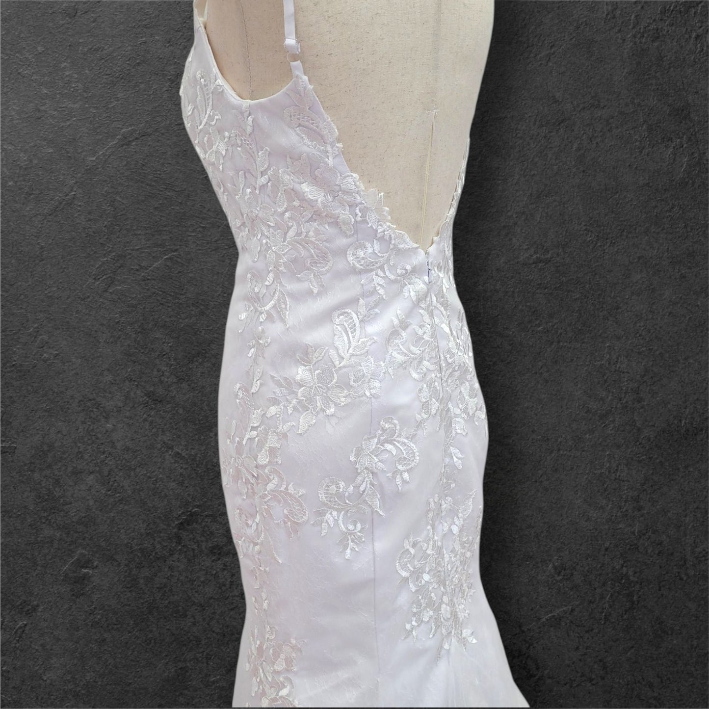 Low Back Mermaid Wedding Dress with Train