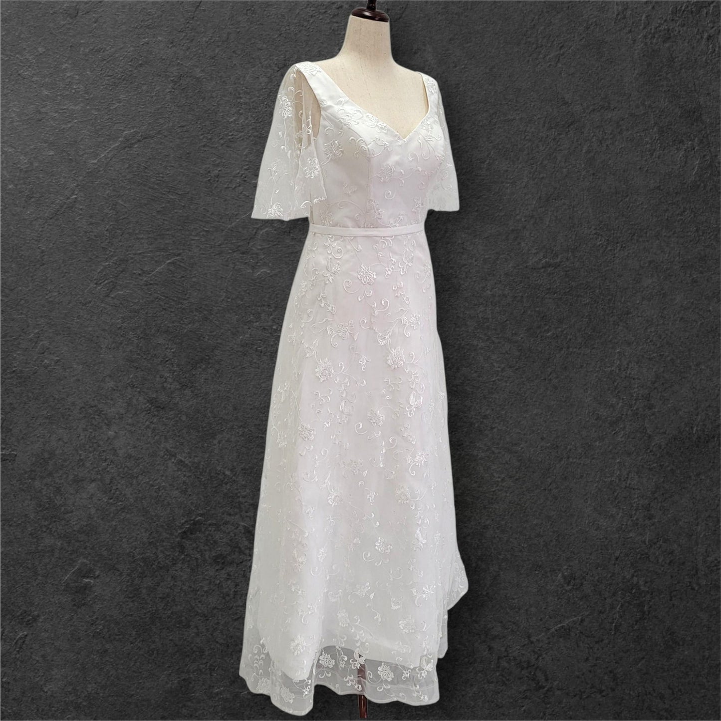 A Line Wedding Dress with Trumpet Sleeves and V Back