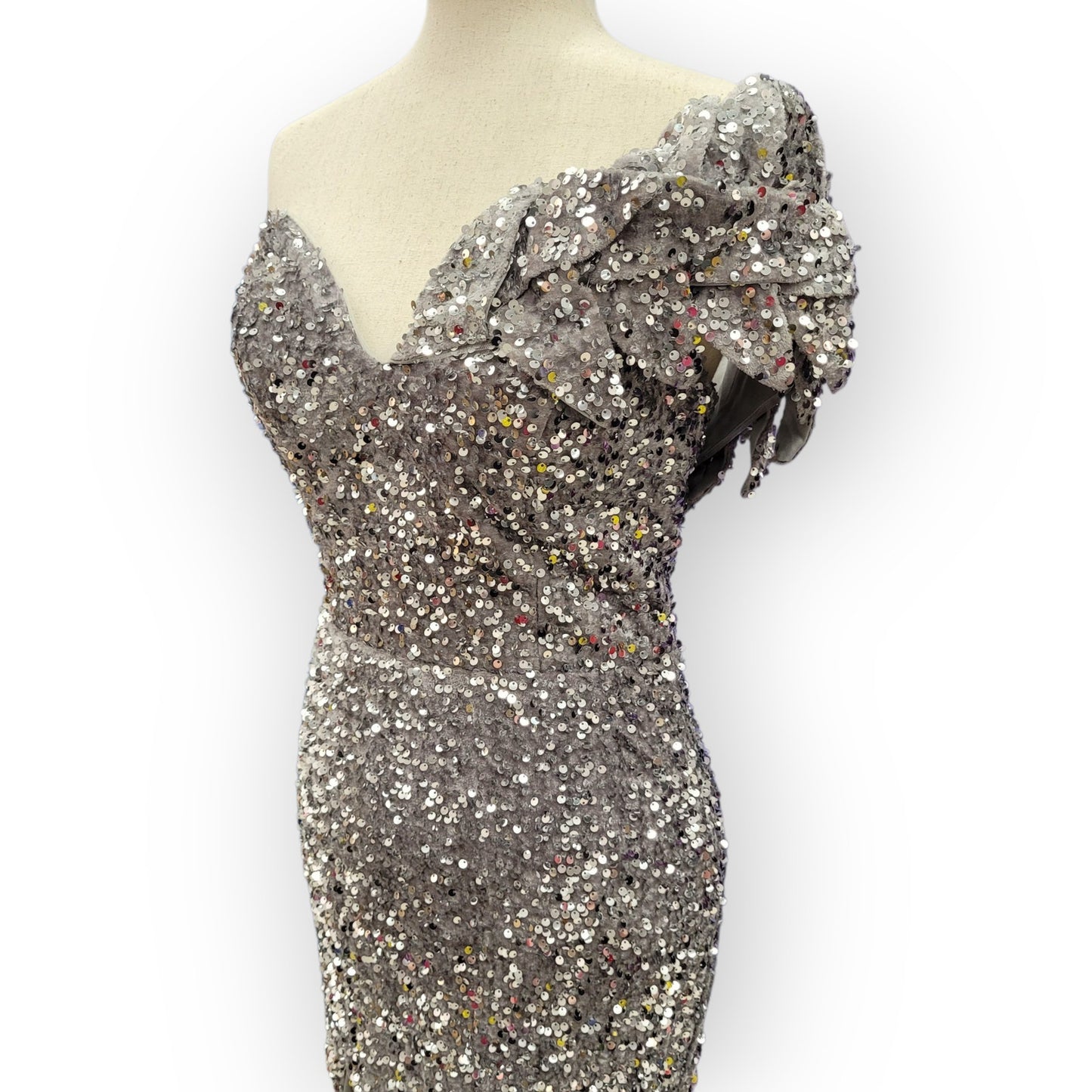 Elegant and Fun Sequin Evening Gown with Decorative Shoulder Strap
