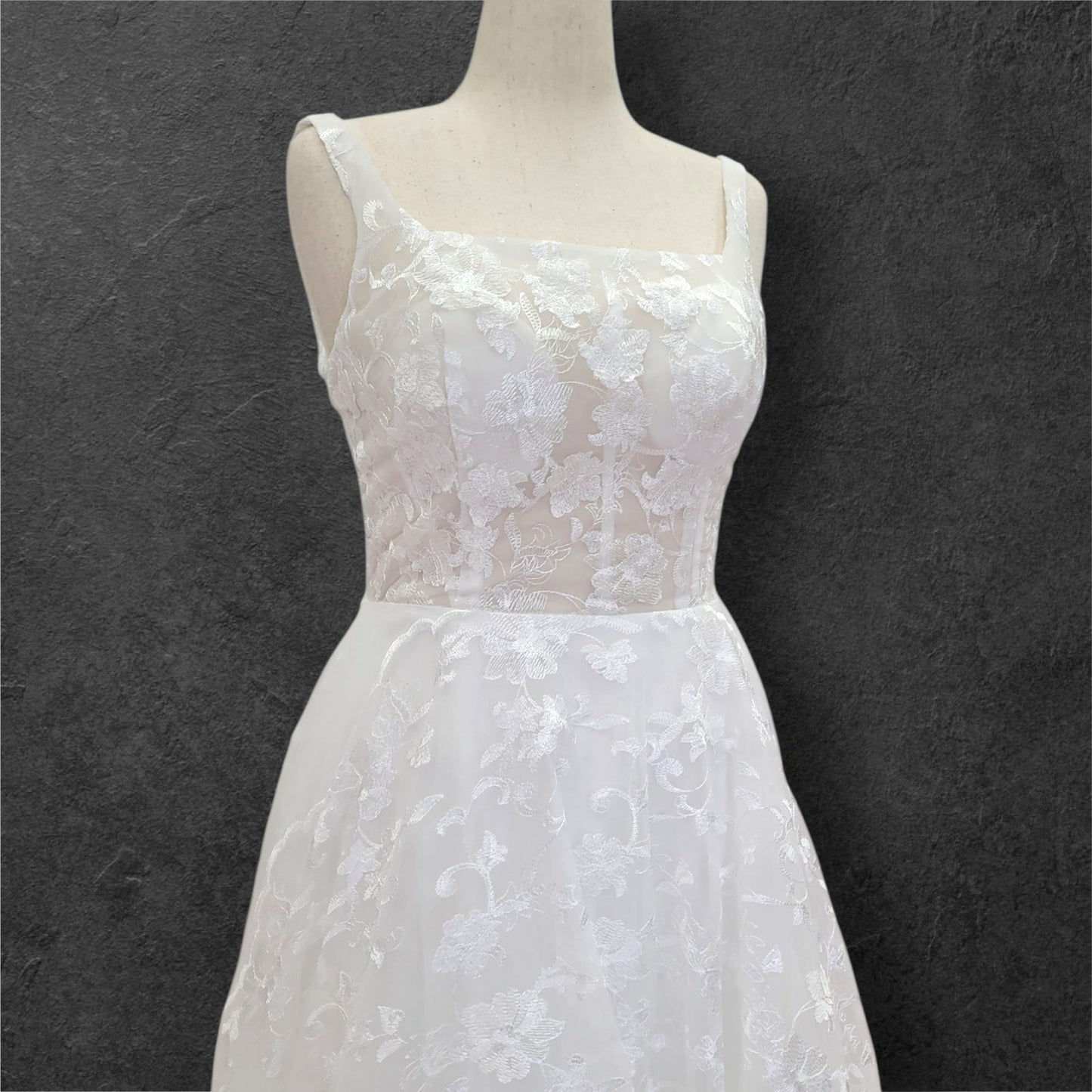 Ballgown Scoop Neck Wedding Dress with Floral Embroidery