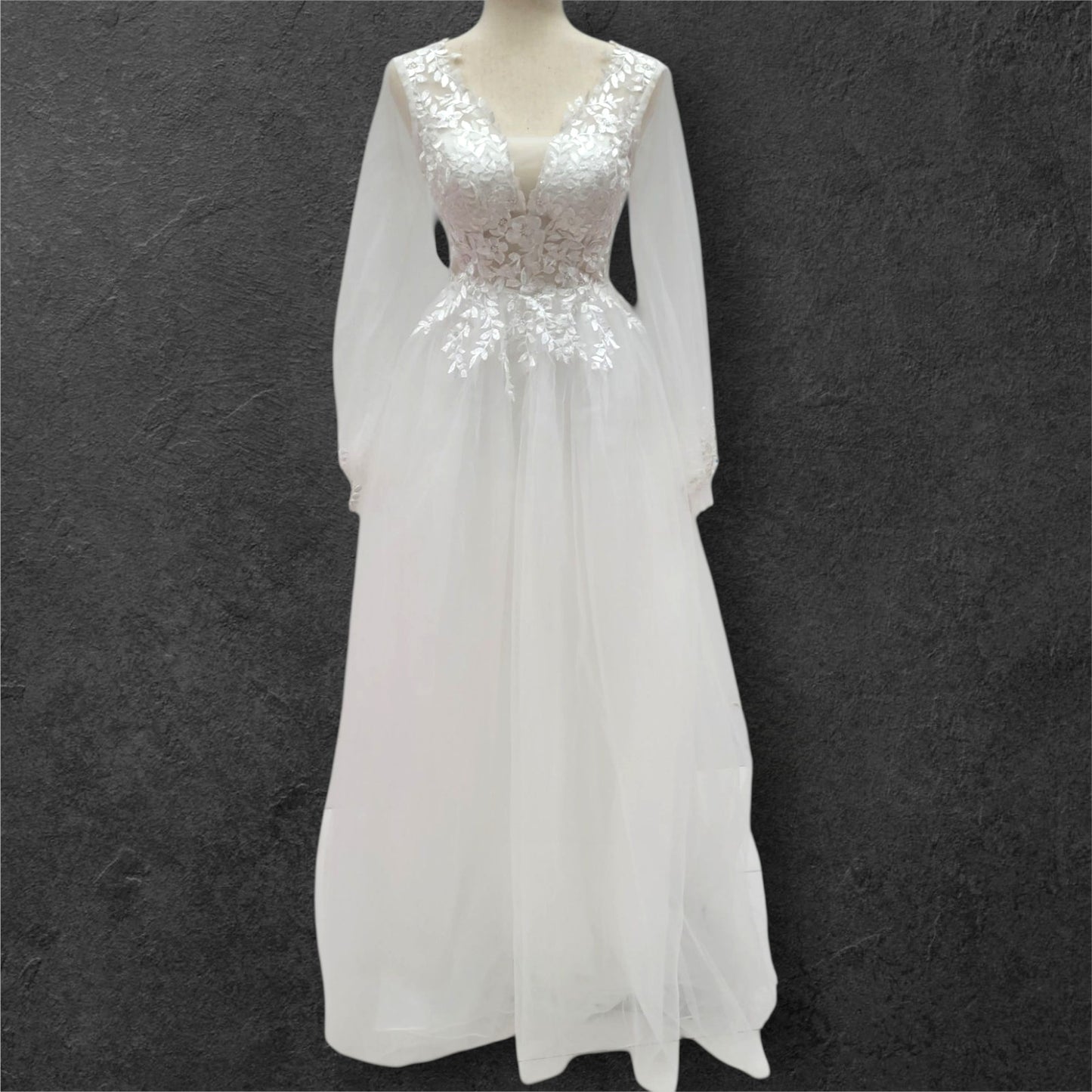 Long Sleeve A-Line Tulle Wedding Dress