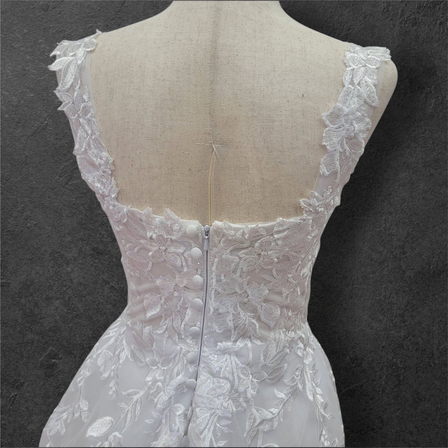 A Line Tulle Wedding Dress with Wide Sweetheart Neckline
