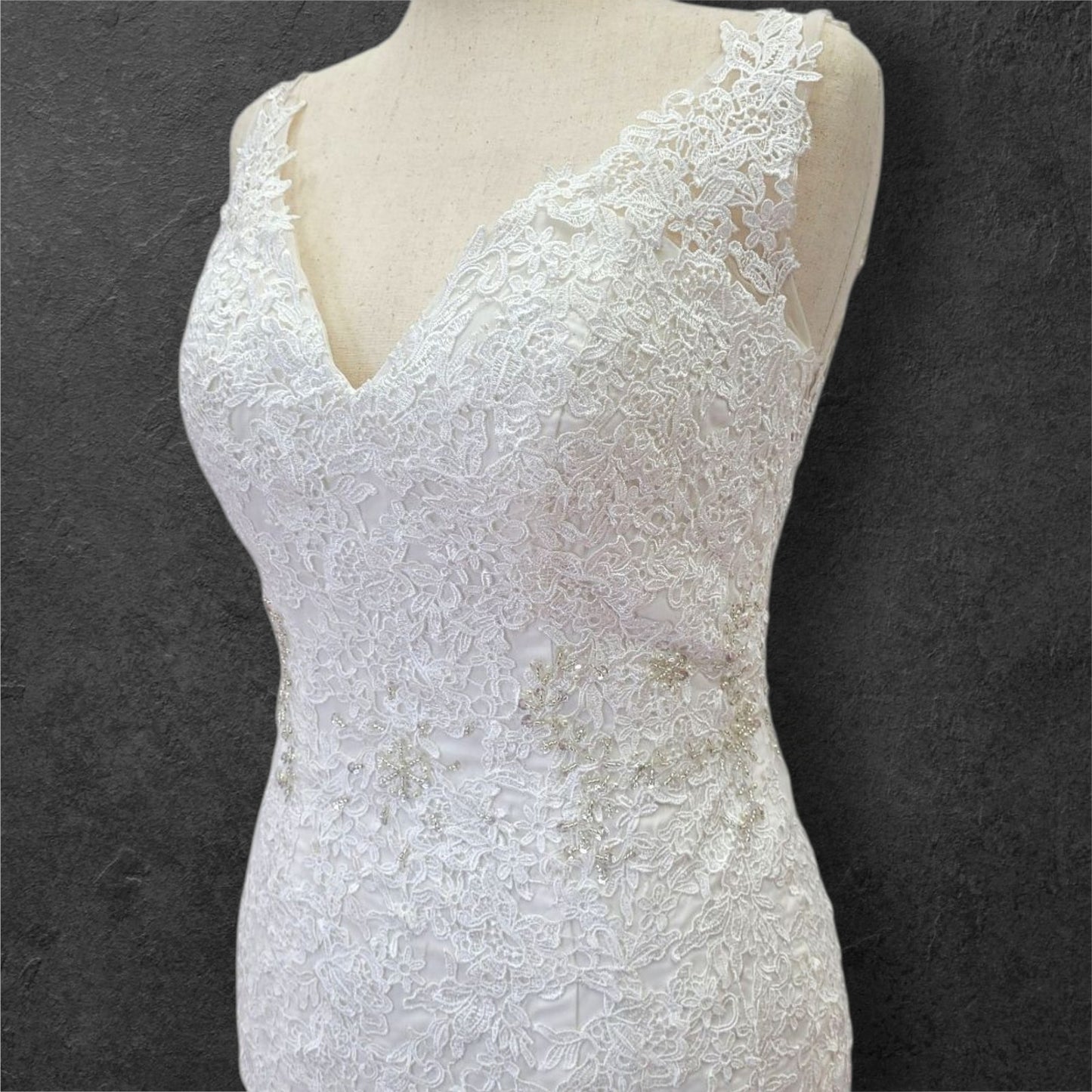 Elegant Fitted Wedding Dress with Low V-Back