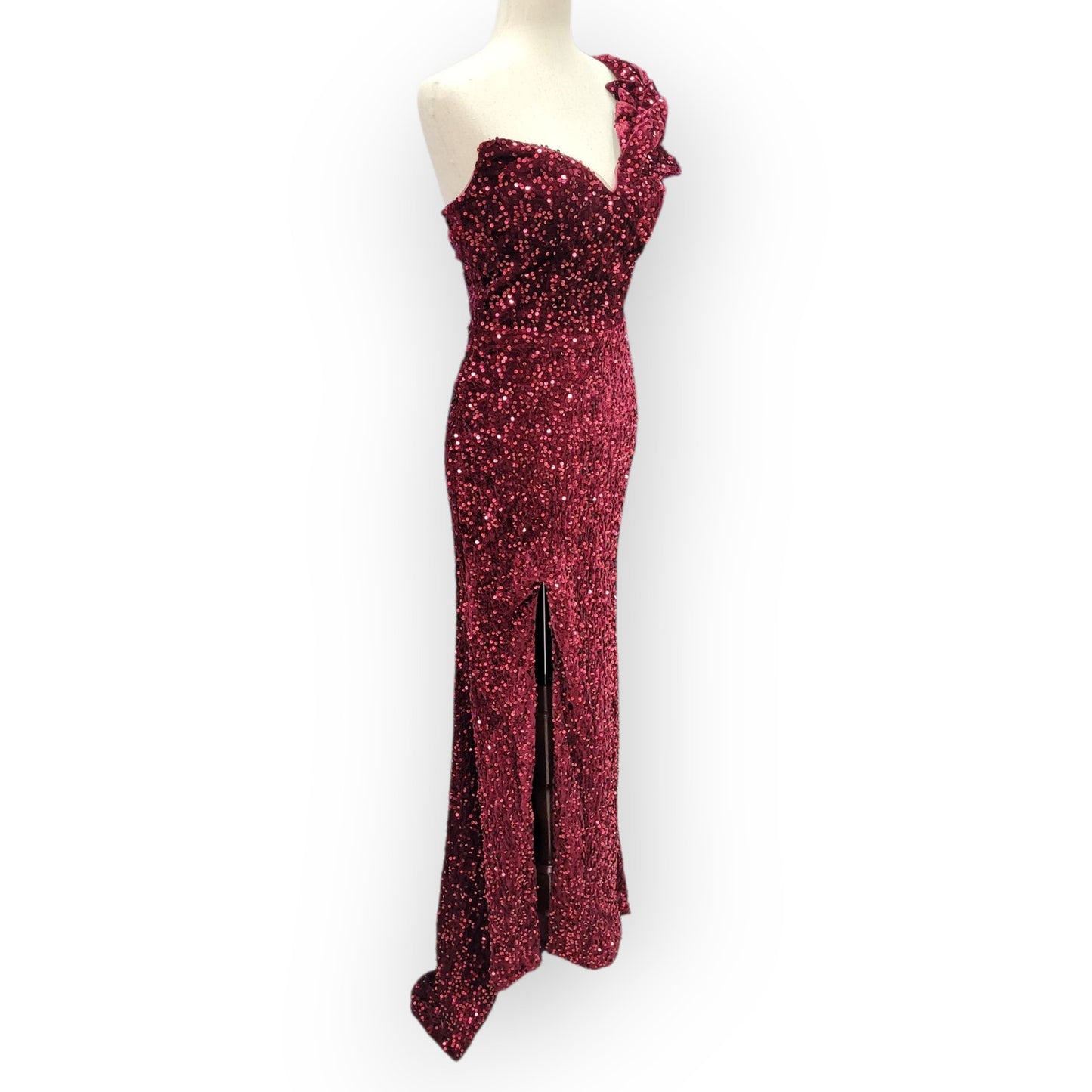 Elegant and Fun Sequin Evening Gown with Decorative Shoulder Strap