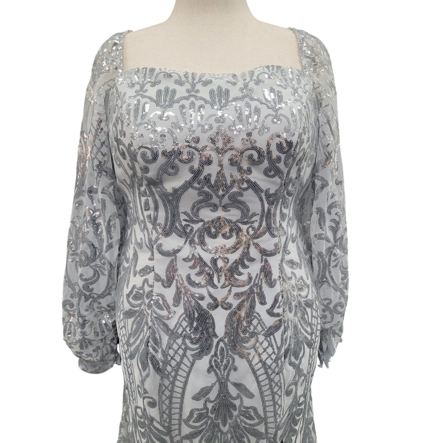 Long Sleeved Patterned Sequin Gown Size 16 XL