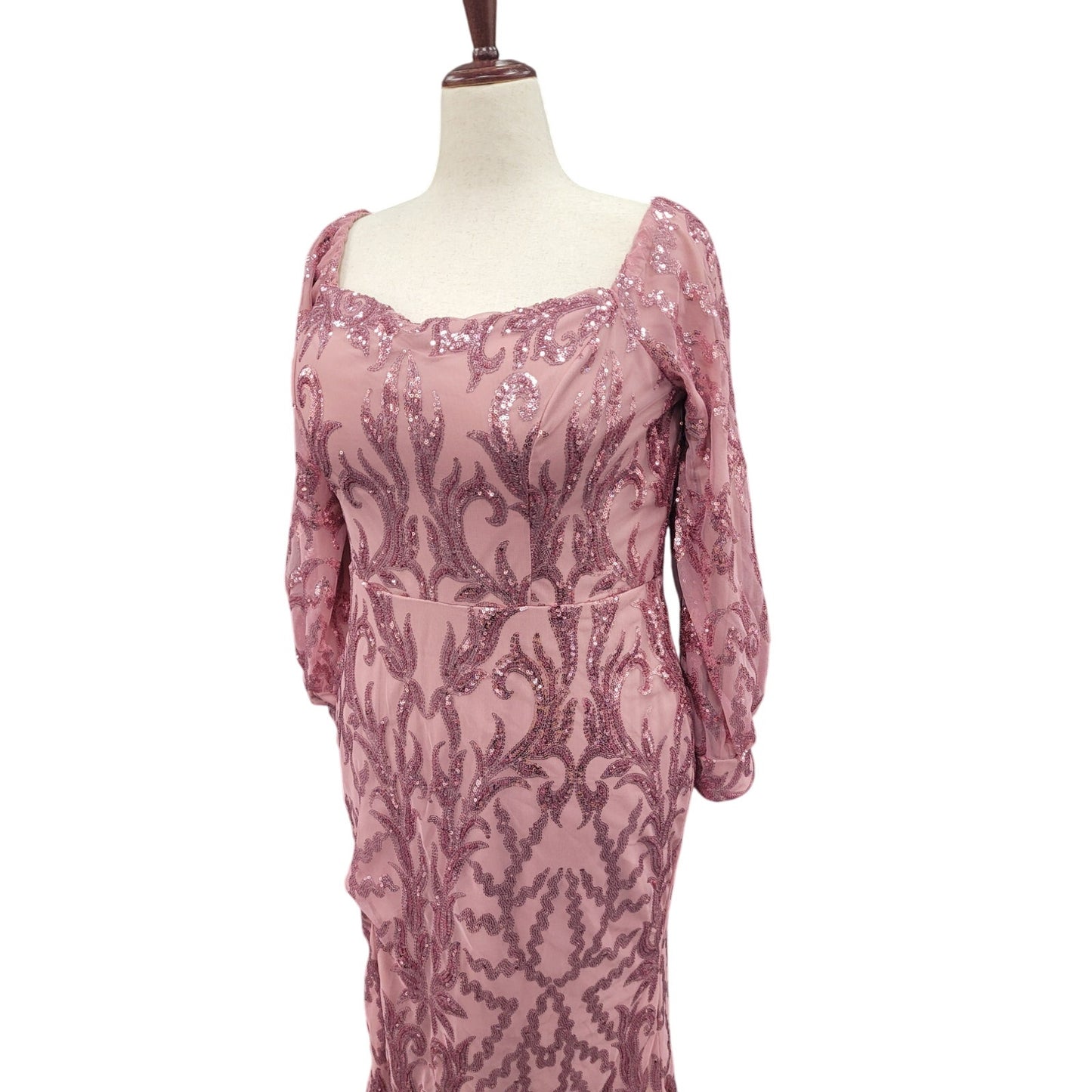 Long Sleeved Patterned Sequin Gown Size 18