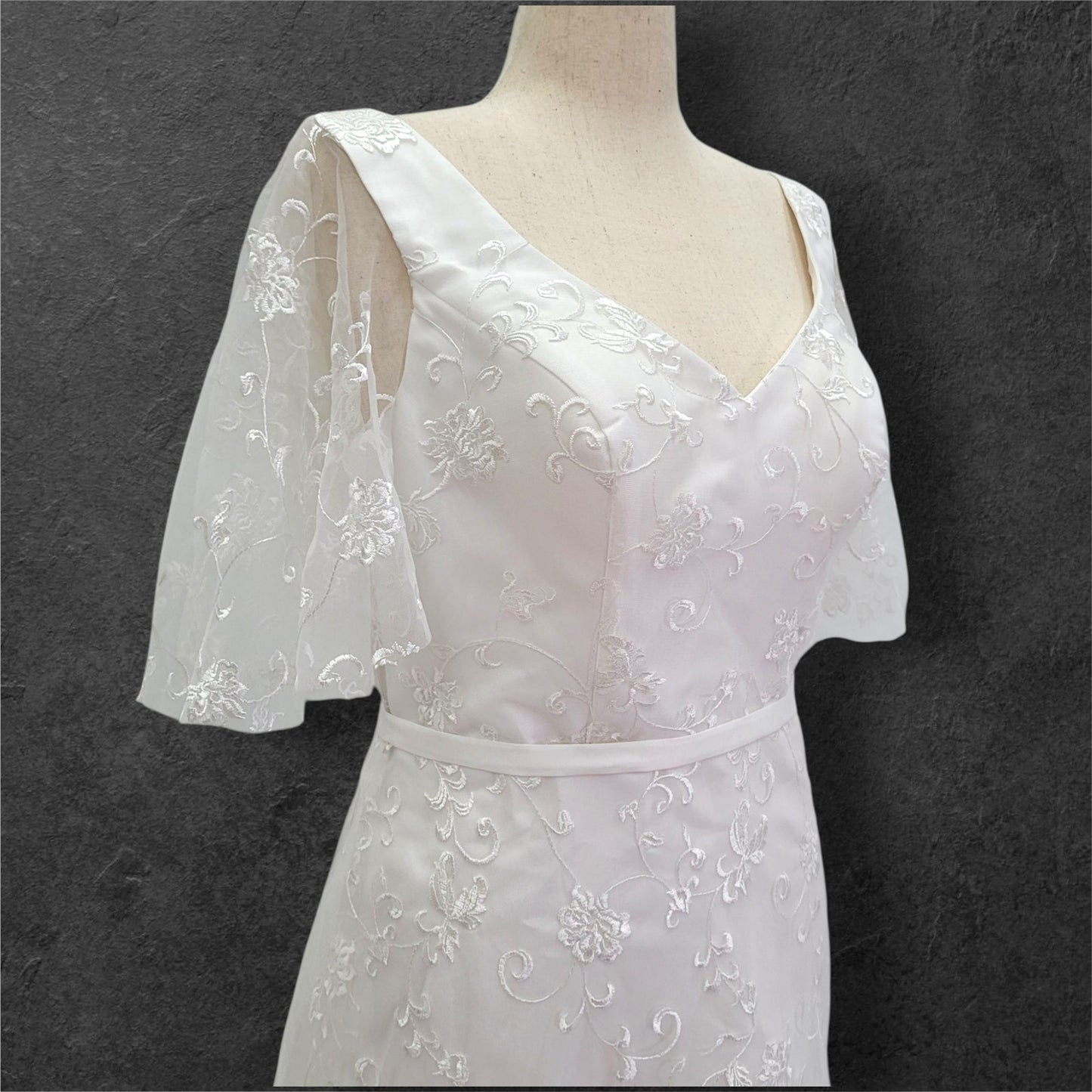 A Line Wedding Dress with Trumpet Sleeves and V Back