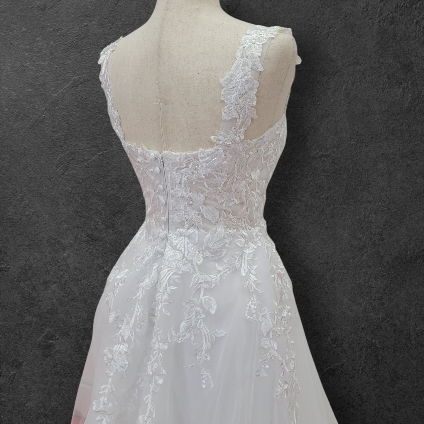 A Line Tulle Wedding Dress with Wide Sweetheart Neckline
