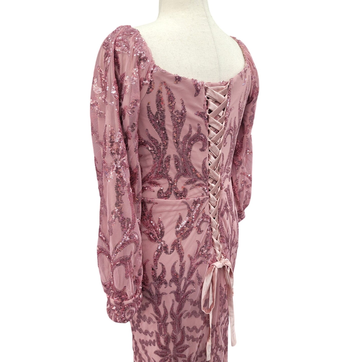 Long Sleeved Patterned Sequin Gown Size 18