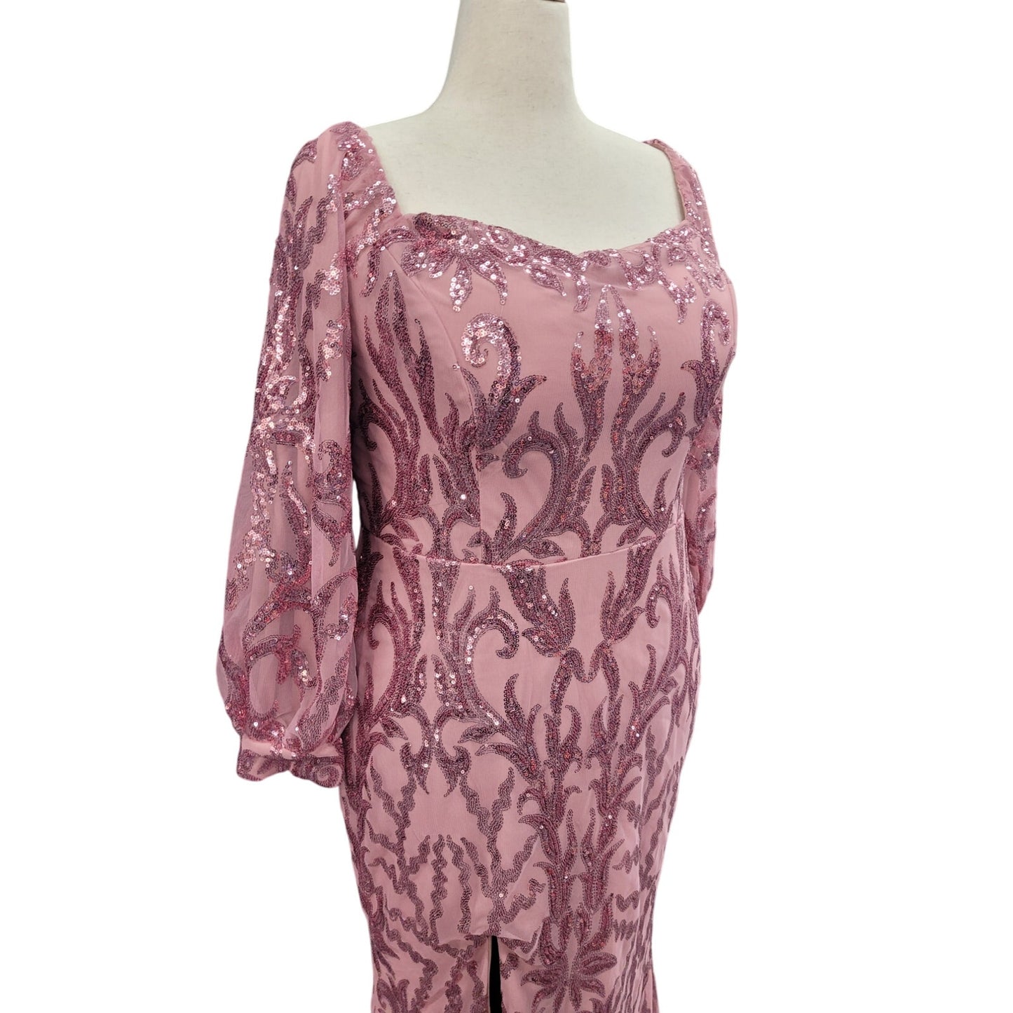 Long Sleeved Patterned Sequin Gown Size 18