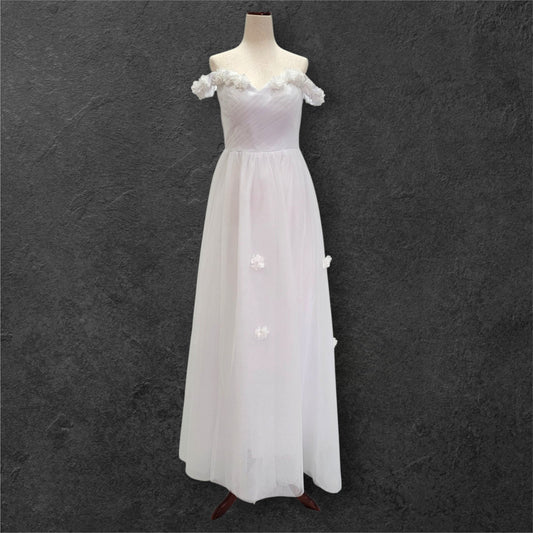 Tulle Wedding Dress with Floral Neckline and Sleeves with Corset back